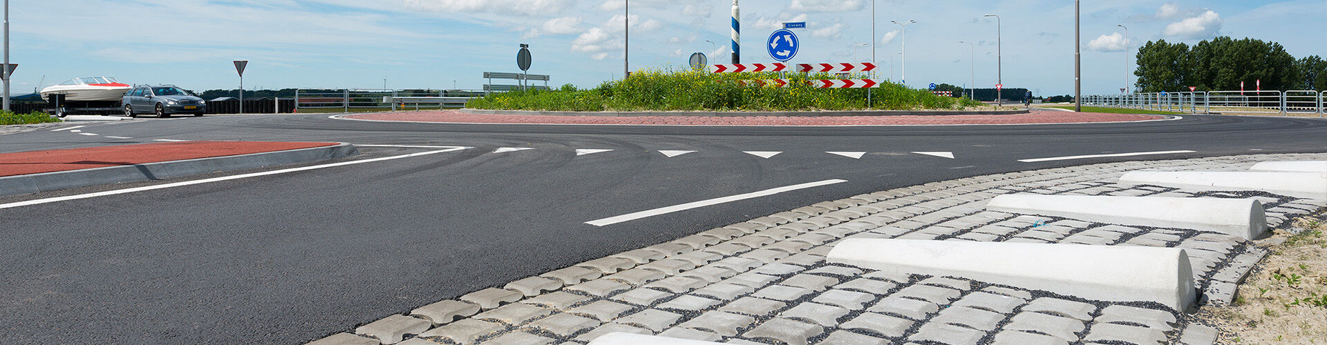 Stootbanden en schampblokken